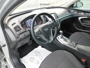 Opel Insignia 2.0CDTi 4x4 COUNTRY TOURER 1A - 8