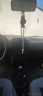 Predám Fiat Punto 1.2 - 8