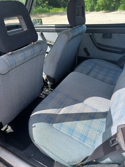 Fiat Uno 1985 - štýlová klasika s dušou - 8