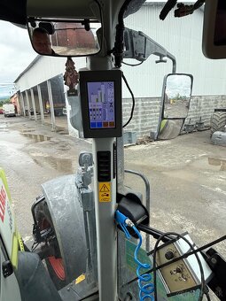 Claas arion 660 - 8