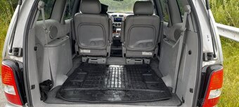 Predám KIA Carnival 2.9CRDI 7miest. - 8