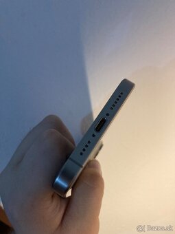 Predám iPhone 15 PRO MAX 512GB Natural Titanium Stav 8/10 - 8