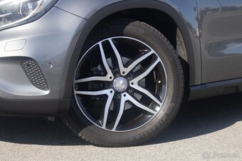 Mercedes-Benz GLA 200 d A/T. - 8