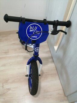 YAMAHA - 8