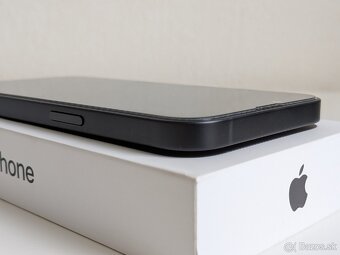 Apple iPhone 16e 128 Black - 8