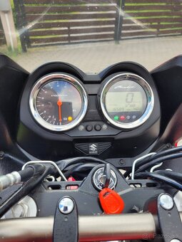 Predám suzuki bandit 1250 SA, len 16500km - 8