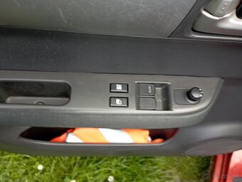SUZUKI SWIFT - 8