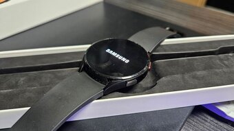 Smart hodinky Samsung Galaxy Watch 4 tmavé 44mm - 8