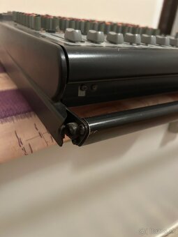 Power mix BEHRINGER PM4000 - 8