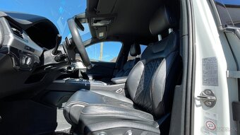 Audi Q7 S-line 3.0 V6 TDI Quattro - 8