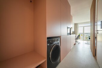 Komplet zariadený byt pri Novej nemocnici–výhľad a lokalita - 8