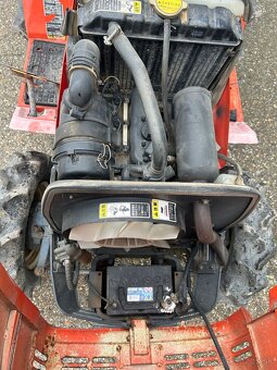Kubota B52 - 8