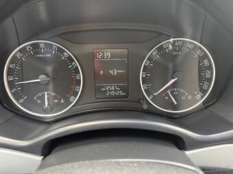 Škoda octavia 2,0 tdi - 8