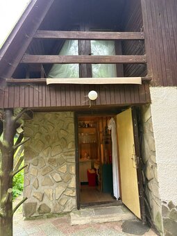 Na predaj murovaná chata v prírode s veľkým pozemkom (1647m2 - 8