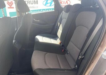 Hyundai i30 1.5-NÍZKÉ KM-V ZÁRUCE-1MAJITEL - 8