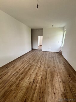 Nové Byty v Hlohovci s balkónom a vlastným parkoviskom - 8