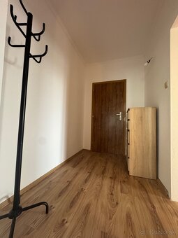 Veľký 4izbový byt na predaj - Škultétyho ulica v Nitre - 8