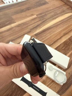 Apple Watch Series 7 45 mm Midnight blue / tmavo modrá - 8