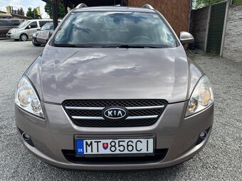 Kia Cee´d SW 1.6 CRDi VGT 16V 90k EX - 8