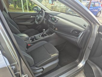 Predám Nissan Qashqai 1.5 e-Power 190 HEV Acenta - 8