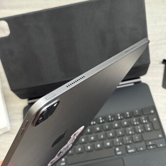 iPad Pro 12.9” M1 (5.gen) + Magic Keyboard + Apple Pencil 2 - 8