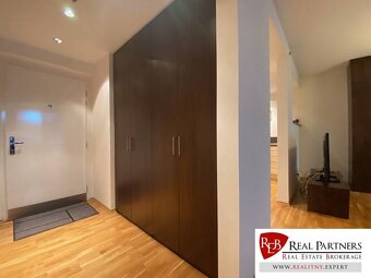 Prenájom 2 izbový byt, 58 m2,River park,Dvořákovo nábrežie,S - 8