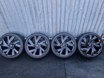VW Bergamo Black Golf Gti Gtd Rline 5x112 R18 225/40 R18 - 8