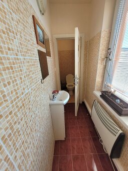 Prenájom veľký 2-izbový byt v centre na pešej zóne v Štúrov - 8