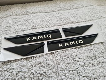 ČIERNE Nápisy s chrómovymi pismenami pre ŠKODA Modely - 8