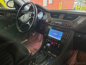 Mercedes Benz CLS 500 - 8