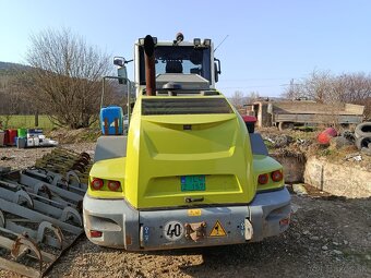 Predám kĺbový nakladač - 8