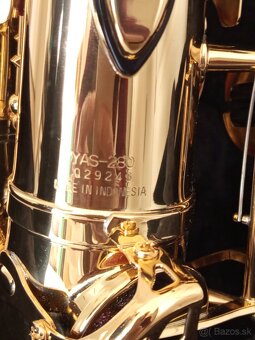 Saxofón Yamaha 280 - 8