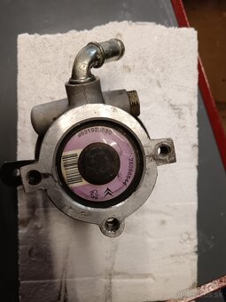 alternátor , palivové a servo čerpadlo xsara - 8