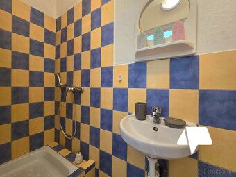Predaj Podhájska- rodinný dom, 2 x chata a 4 x apartmán - 8