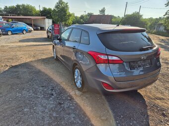 Hyundai i30 cw - 8
