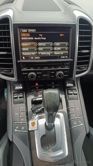 PORSCHE CAYENNE 4.8i - S. - 8