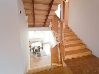 Dvojpodlažný rodinný dom v skvelej lokalite mesta Michalovce - 8