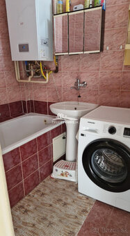 TOP cena - 3-izbový byt na Krivej v centre mesta - 8