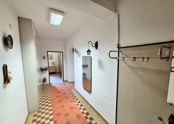 2-izbový byt v pôvodnom stave / 79 m2 / - Žilina ( Bulvár ) - 8