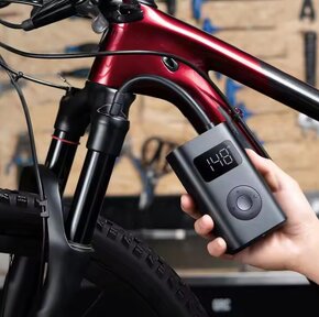AKU Kompresor Xiaomi Mijia Air Pump 2 až 150PSI + Pevný Obal - 8