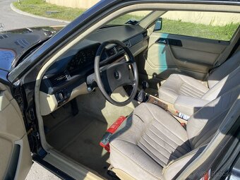 Mercedes-Benz w124 230E - 8
