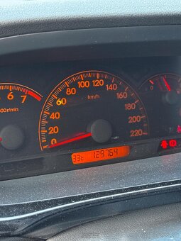 Honda FR-V - 8