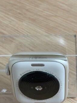 Dobrý deň Ponúkam na predaj Apple Watch SE 2022 44mm Silver - 8