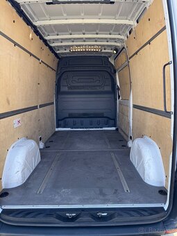 Mercedes Sprinter Vysoká výbava - 8