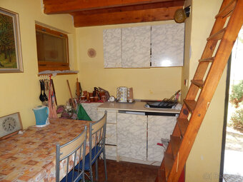 Na predaj poschodová chata s pozemkom - 385 m2 v Úľanoch nad - 8