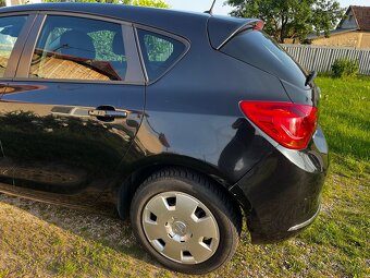 PREDÁM OPEL ASTRA J 1.4T LEN 117 000 KM - 8