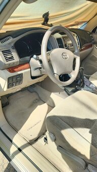Toyota Land Cruiser 120 - 8