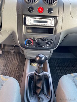 Daewoo Kalos - 8