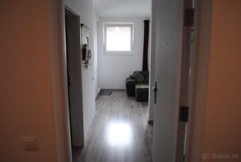 Prenajmem veľký1,5izbový slnečný byt, Bory1, nemocnica 3 min - 8