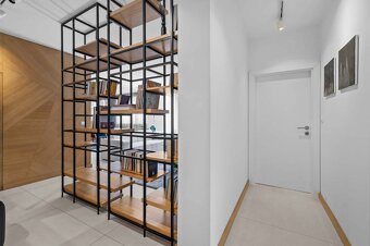 REZERVOVANÝ I Moderný 4-izbový byt s terasou a garážou na Ko - 8